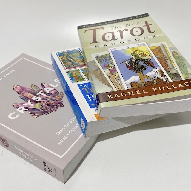 BOOK, Tarot, Fortune Teller, Crystals